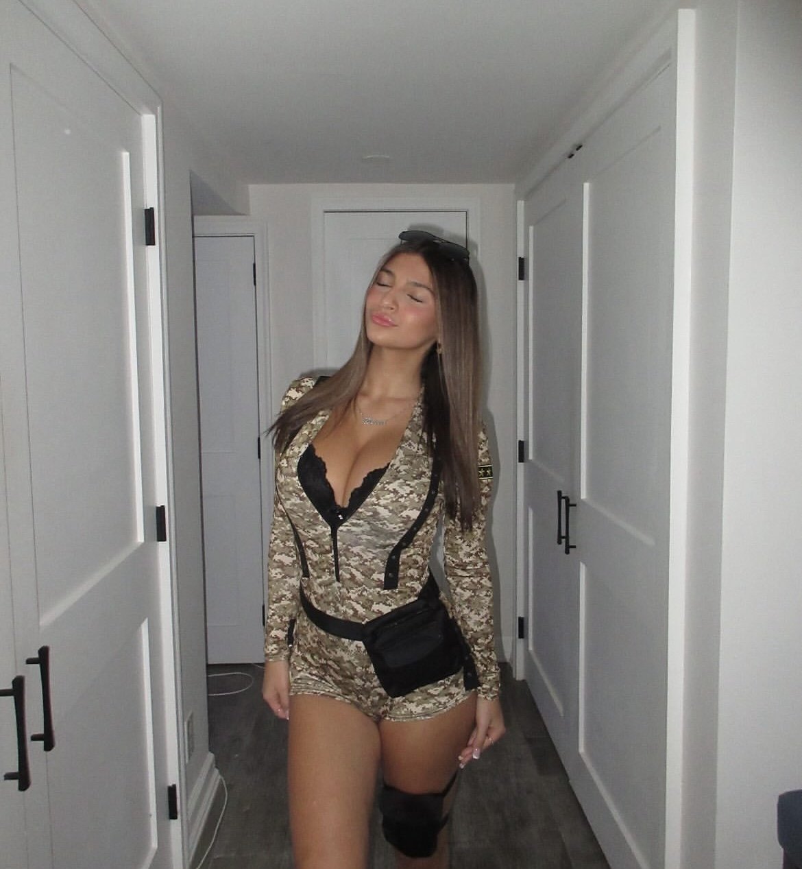 Teen baddie with a rack! Rate in comments #t9IHGp9t