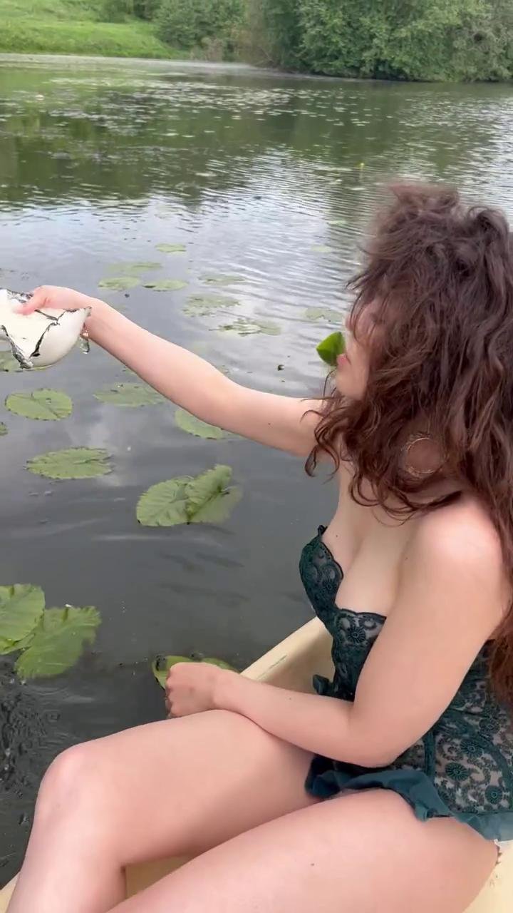 Alina Avkhadieva - wants to be your new semen dump, who gives the first tribute on her 3 #BSNqCvuq